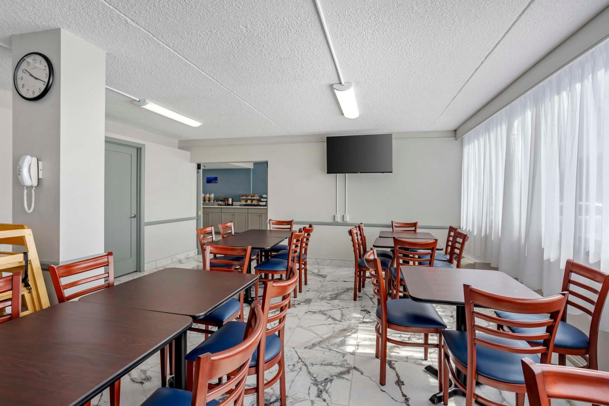 Best Western Rutgers University Hotel East Brunswick Exterior foto